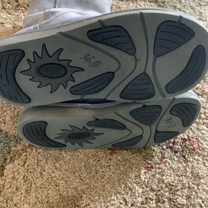 Ugg’s boots women’s 5